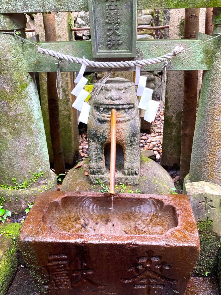 高麗犬（こまいぬ）の井戸